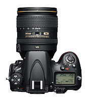 Obrázek č. 2 - Pohled na horní část fotoaparátu Nikon D800