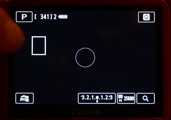 Canon - Umístění ostřícího místa dotykem