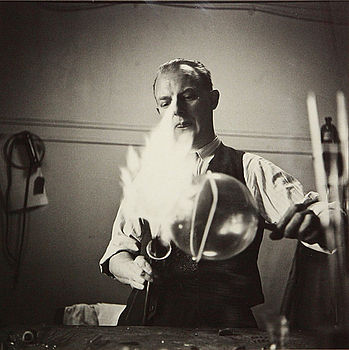 Sklář, Kolumbijská universita, 1948