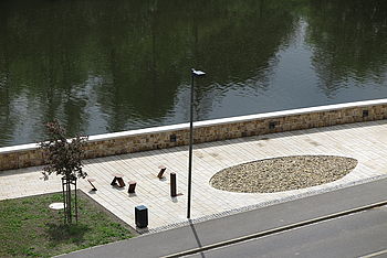 1/1250 s, F3.9, ISO: 100, f=51.16 mm 