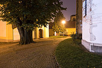 ISO 1250, 24mm, 1/8s ISO 1250, 24mm, 1/8s