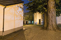 ISO 1250, 24mm, 1/5s ISO 1250, 24mm, 1/5s