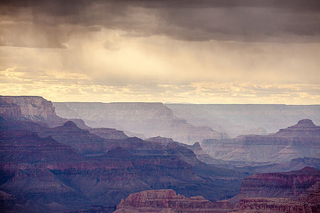 Foto 2: Canon EOS 5D Mark II, objektiv Canon 70-200mm f/4 L, 200mm, ISO 400, clona f8, 1/500s