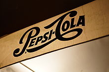 Sony FE 55mm F1.8 ZA, clona F1.8, 1/125 s , ISO 6400, kom. exp. 0.70, WB Automatické, DRO Auto